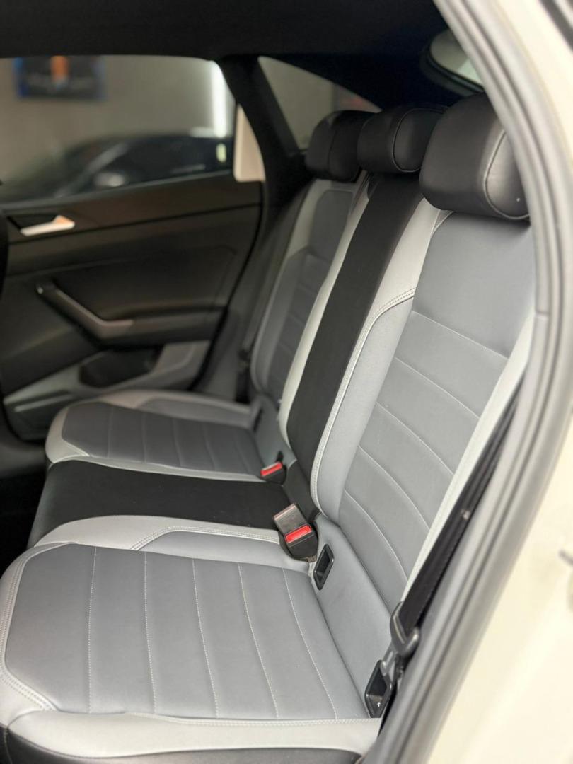 VOLKSWAGEN Nivus - Foto