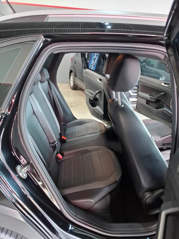 VOLKSWAGEN Nivus - Foto