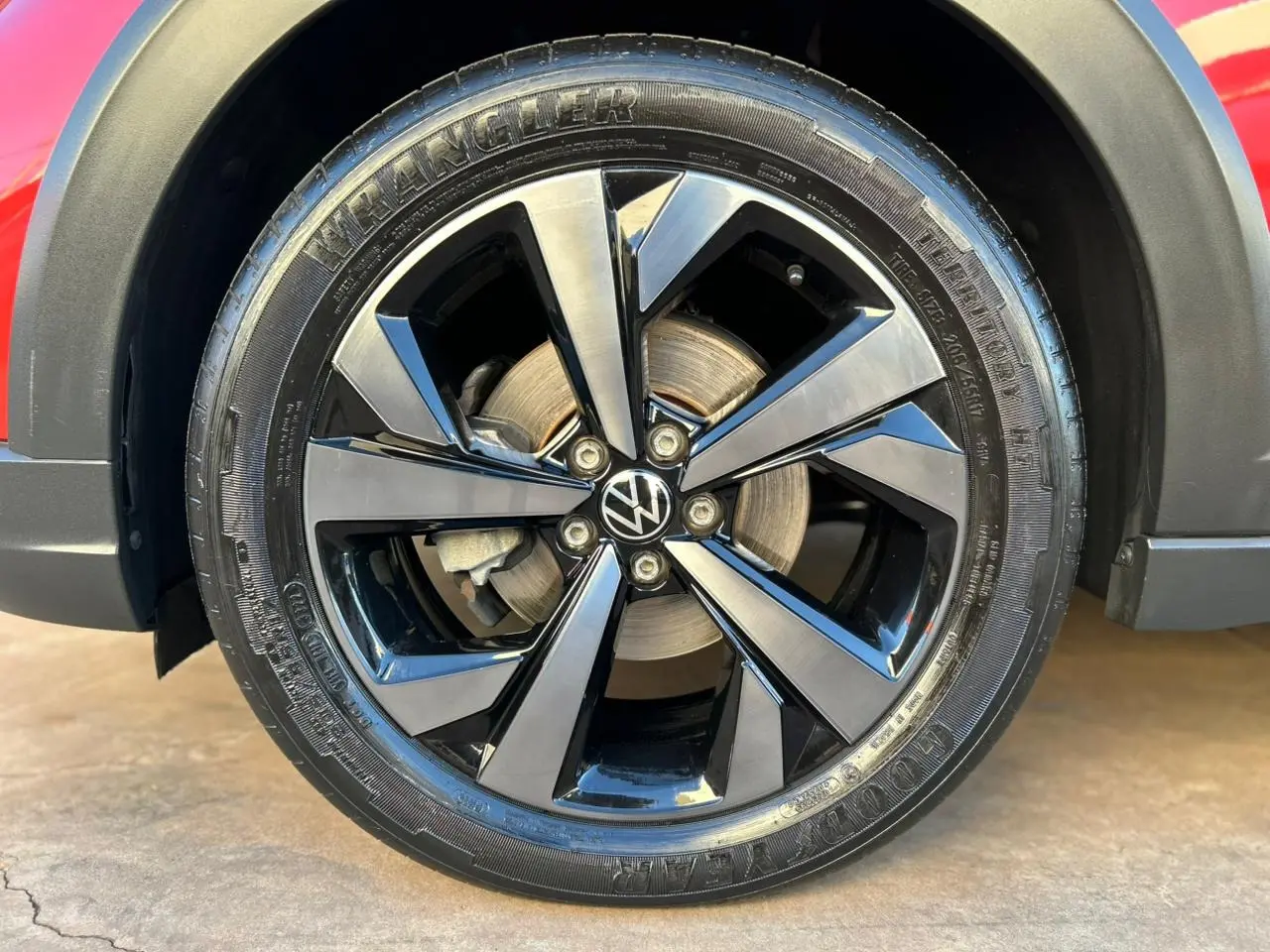 VOLKSWAGEN Nivus - Foto