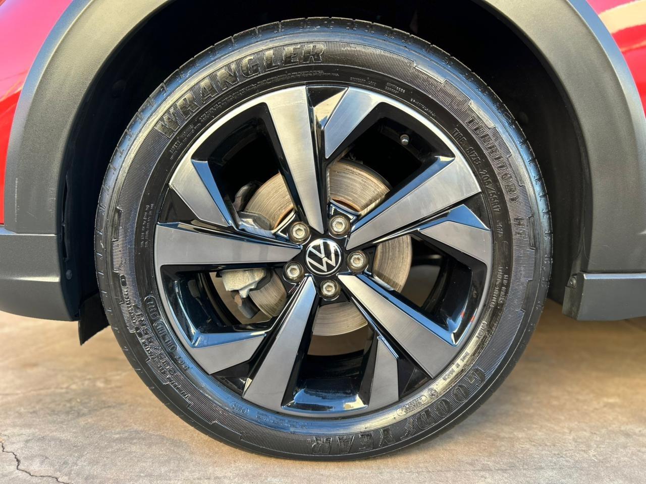 VOLKSWAGEN Nivus - Foto