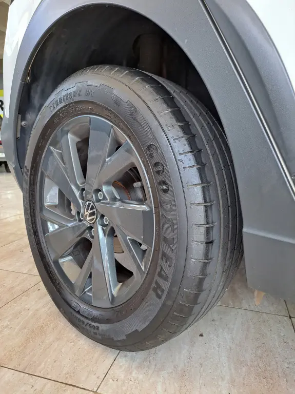 VOLKSWAGEN Nivus - Foto