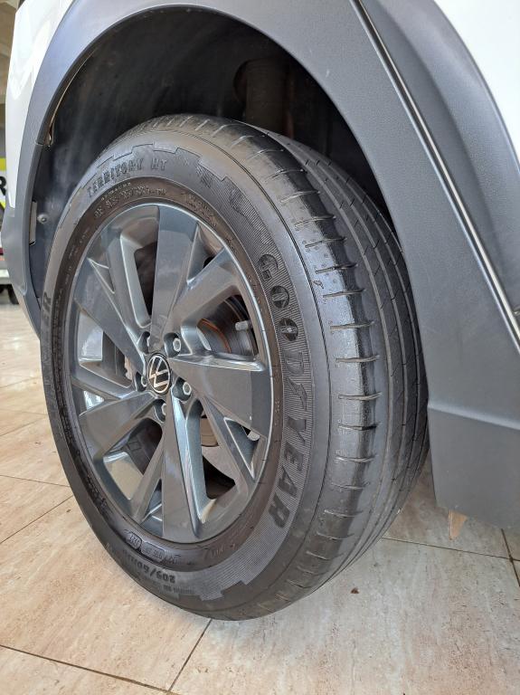 VOLKSWAGEN Nivus - Foto