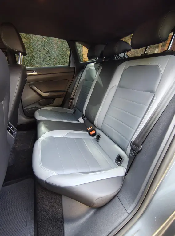 VOLKSWAGEN Nivus - Foto