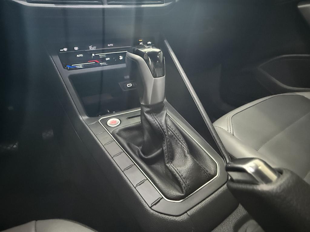 VOLKSWAGEN Nivus - Foto