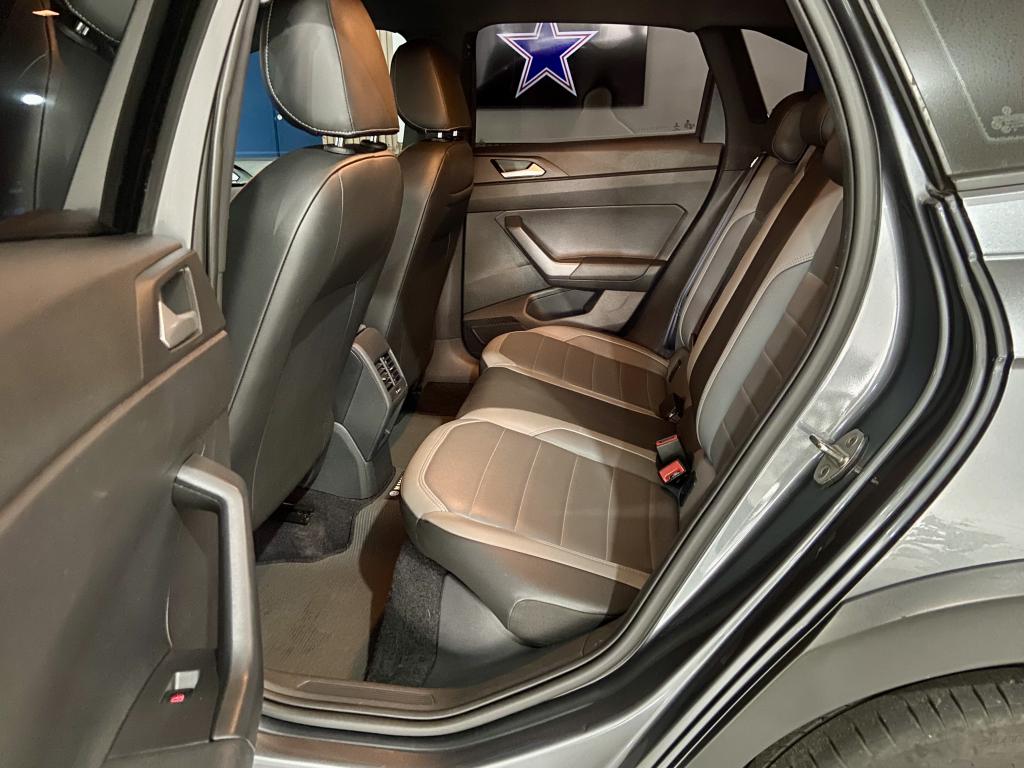 VOLKSWAGEN Nivus - Foto