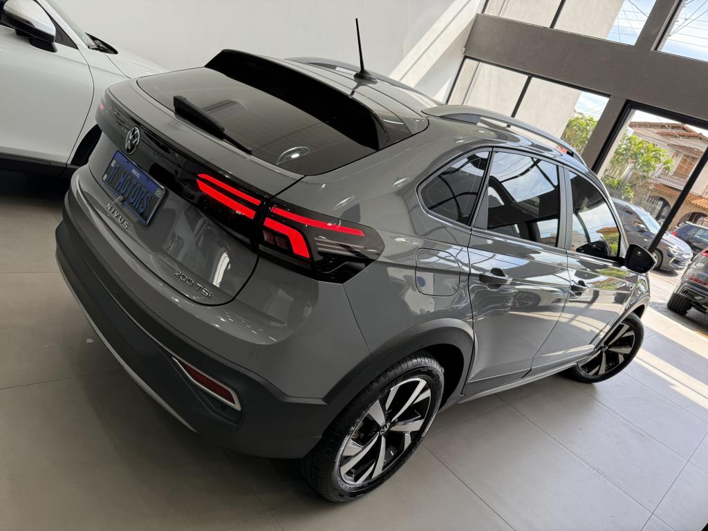 VOLKSWAGEN Nivus - Foto