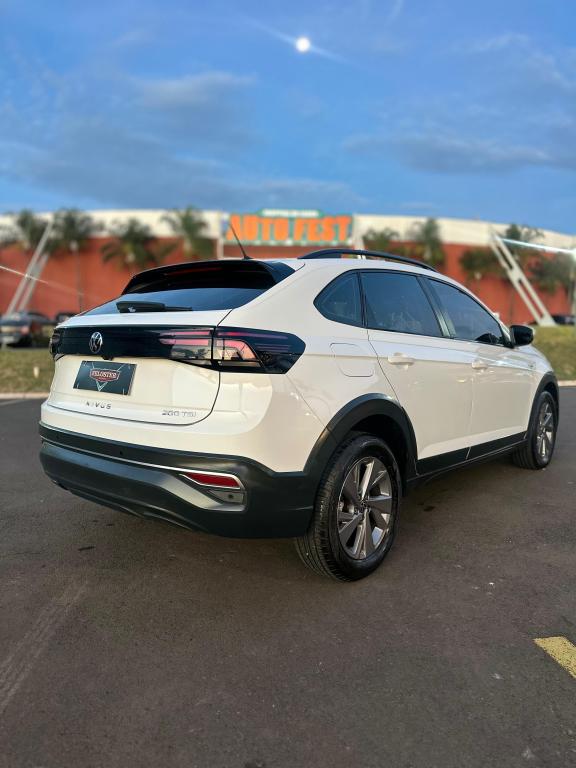 VOLKSWAGEN Nivus - Foto