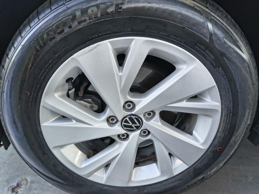 VOLKSWAGEN Nivus - Foto