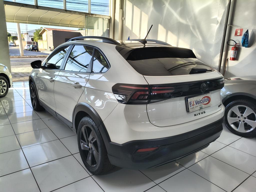 VOLKSWAGEN Nivus - Foto