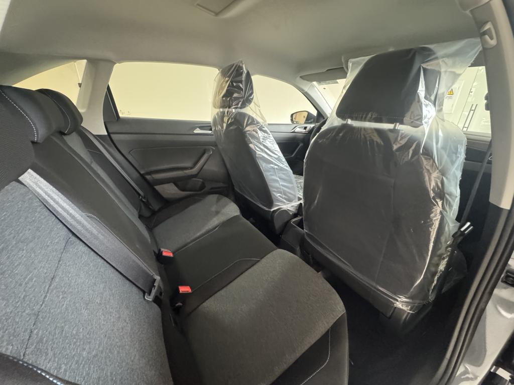 VOLKSWAGEN Nivus - Foto