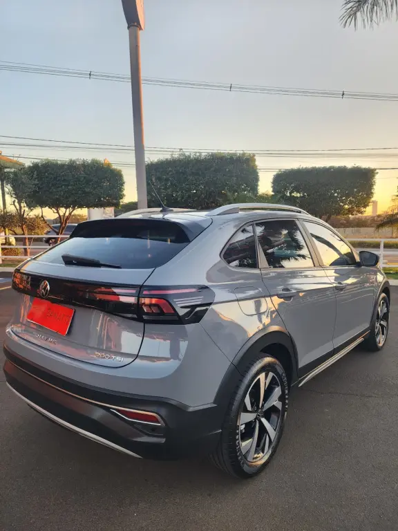 VOLKSWAGEN Nivus - Foto