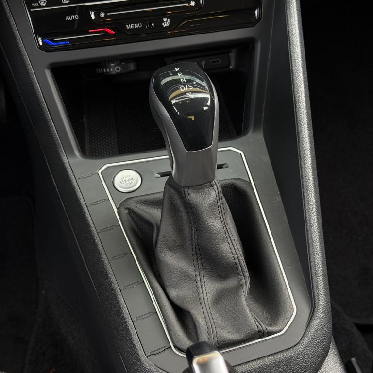 VOLKSWAGEN Nivus - Foto