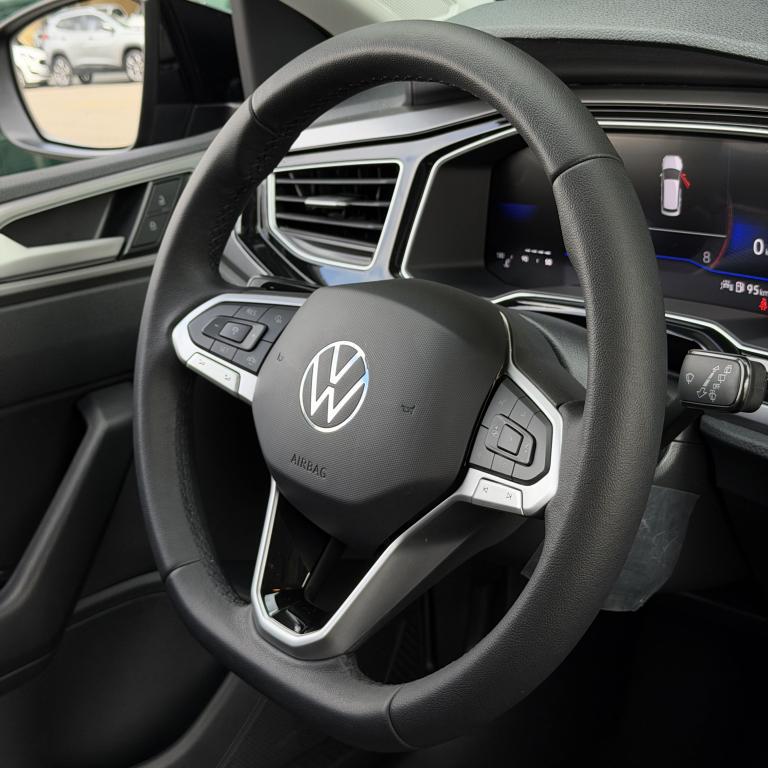 VOLKSWAGEN Nivus - Foto