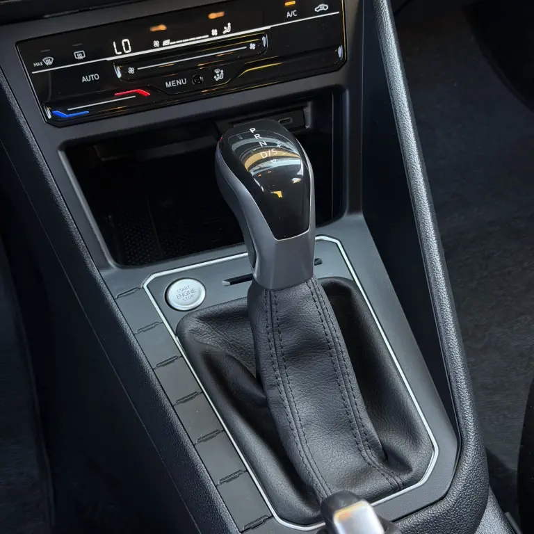 VOLKSWAGEN Nivus - Foto