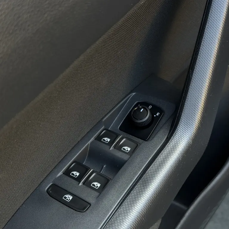 VOLKSWAGEN Nivus - Foto