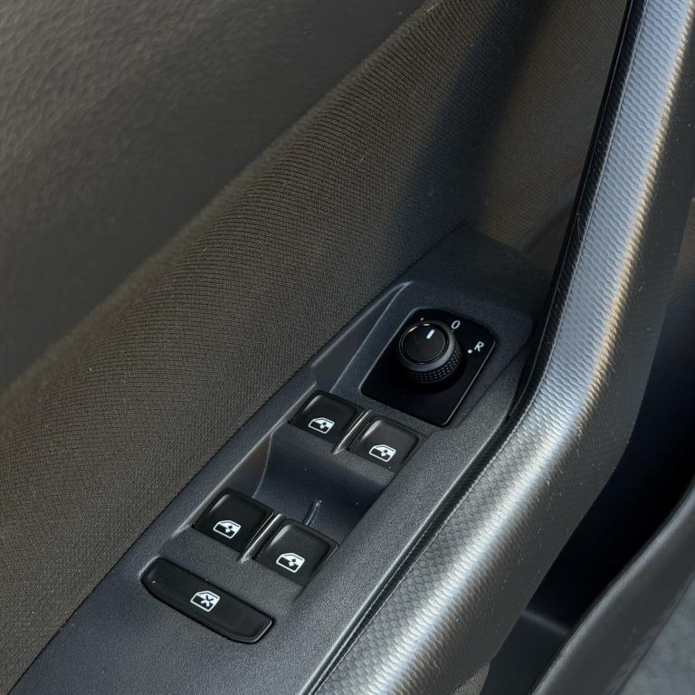 VOLKSWAGEN Nivus - Foto