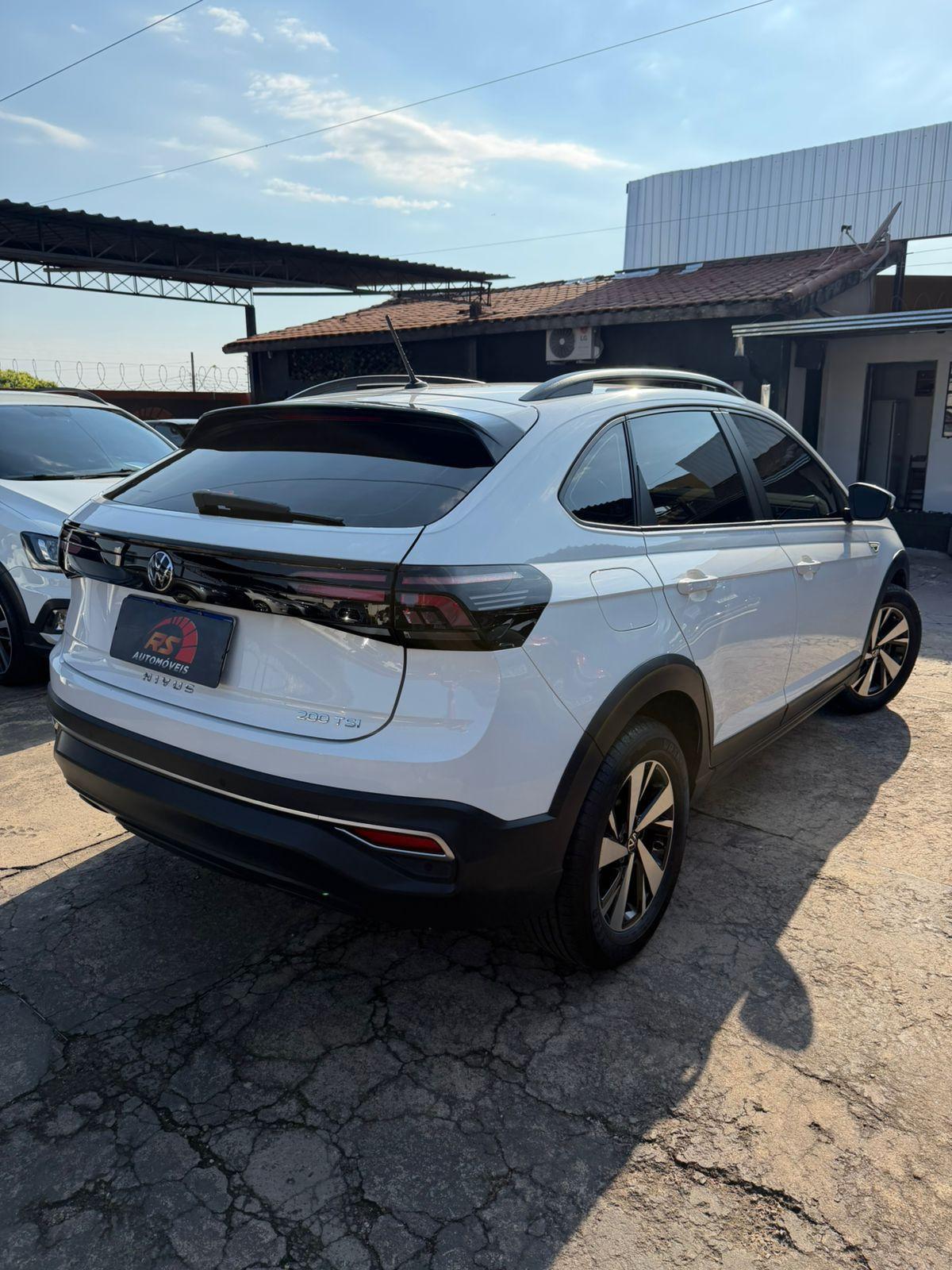 VOLKSWAGEN Nivus - Foto