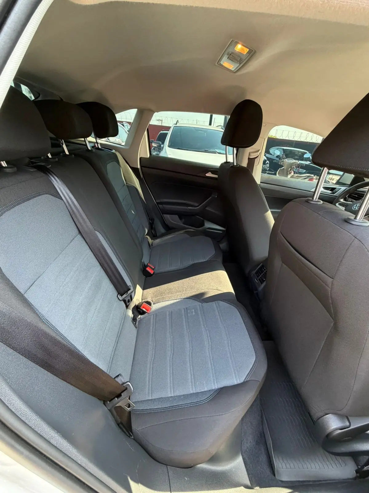 VOLKSWAGEN Nivus - Foto