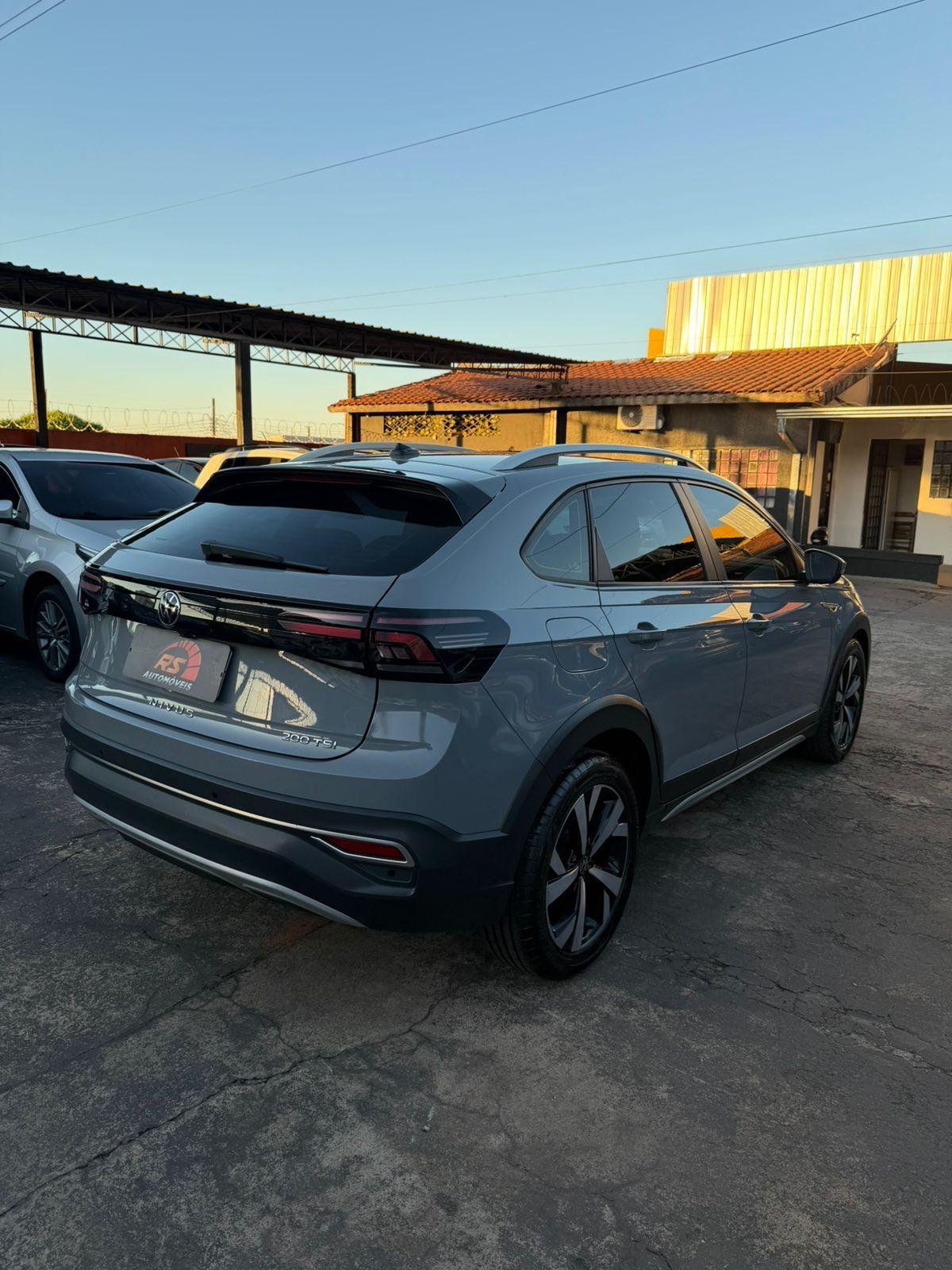 VOLKSWAGEN Nivus - Foto