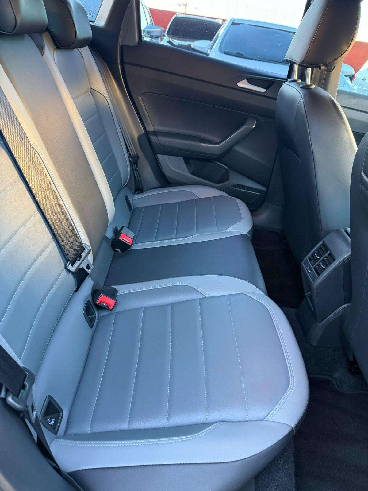 VOLKSWAGEN Nivus - Foto