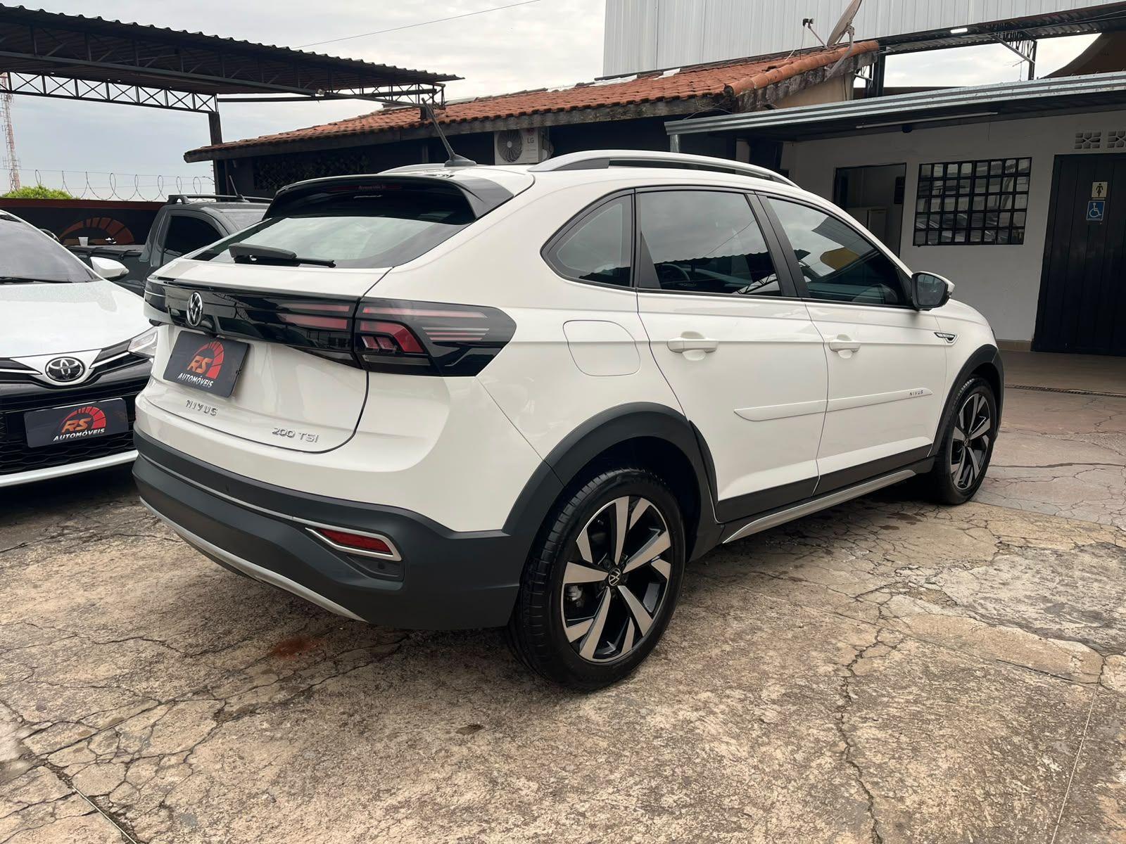 VOLKSWAGEN Nivus - Foto