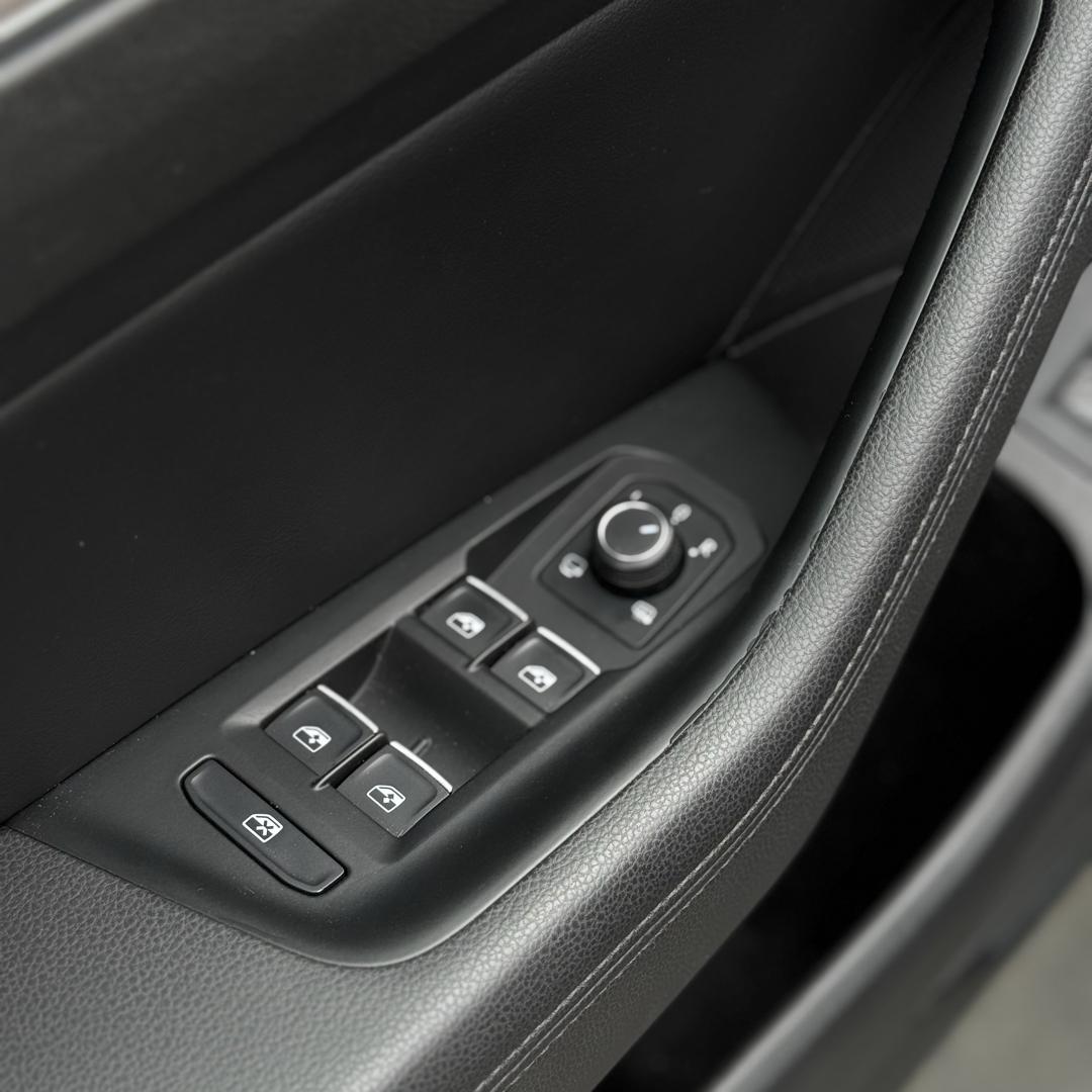 VOLKSWAGEN Passat - Foto