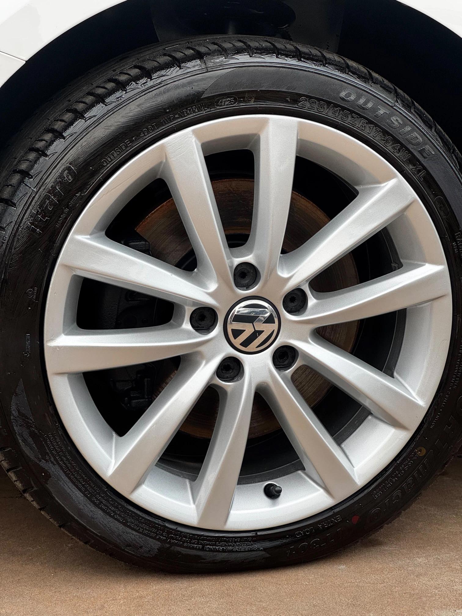 VOLKSWAGEN Passat - Foto