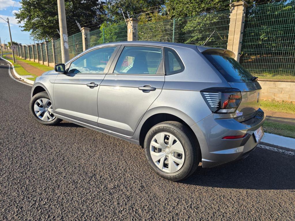 VOLKSWAGEN Polo Hatch - Foto