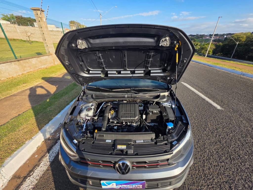 VOLKSWAGEN Polo Hatch - Foto