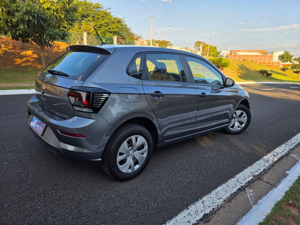 VOLKSWAGEN Polo Hatch - Foto