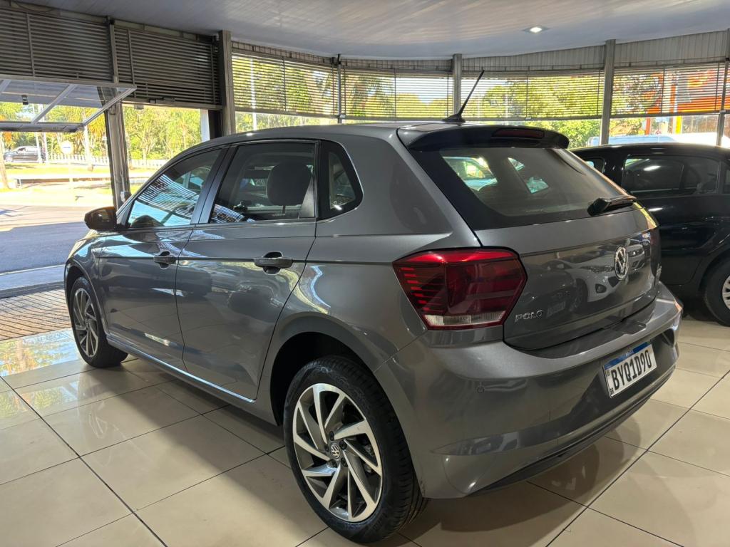 VOLKSWAGEN Polo Hatch - Foto