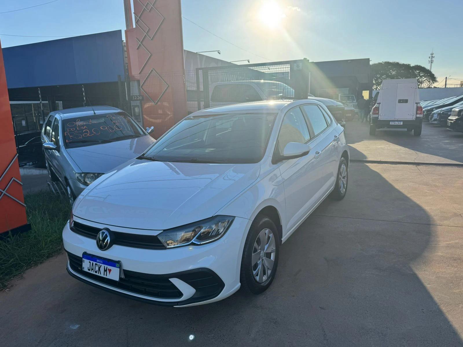 VOLKSWAGEN Polo Hatch - Foto