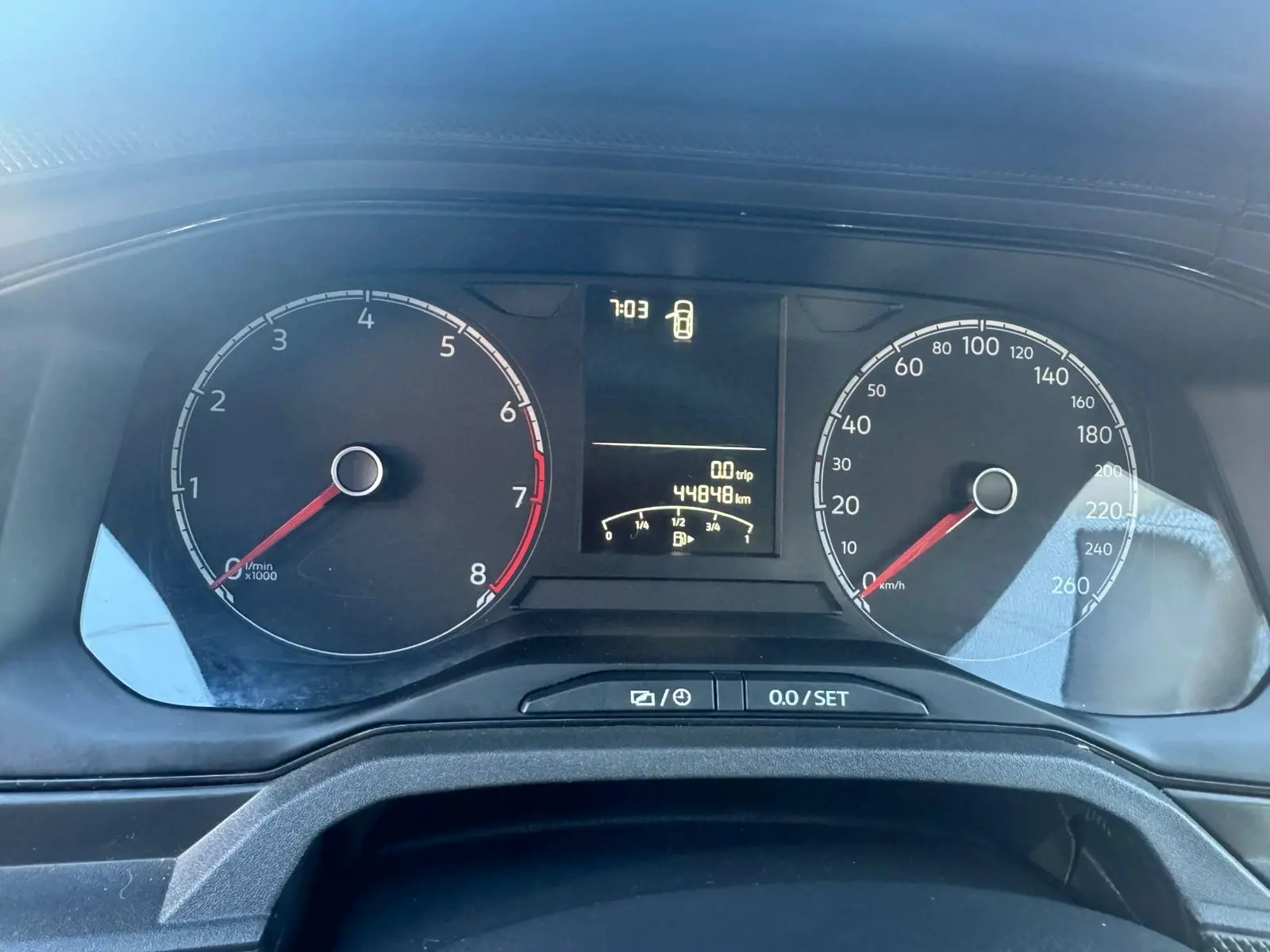 VOLKSWAGEN Polo Hatch - Foto