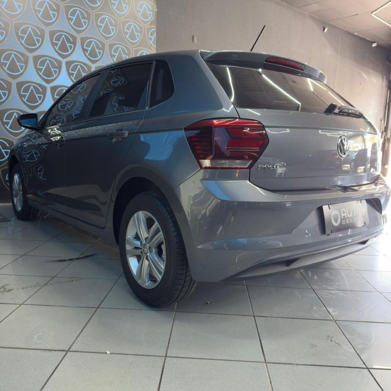 VOLKSWAGEN Polo Hatch - Foto