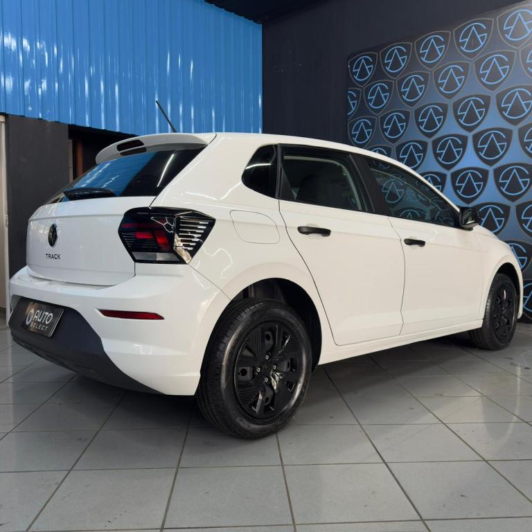 VOLKSWAGEN Polo Hatch - Foto