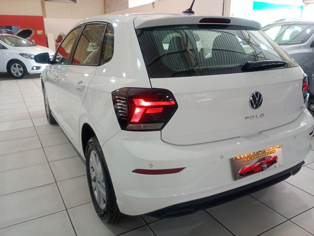 VOLKSWAGEN Polo Hatch - Foto