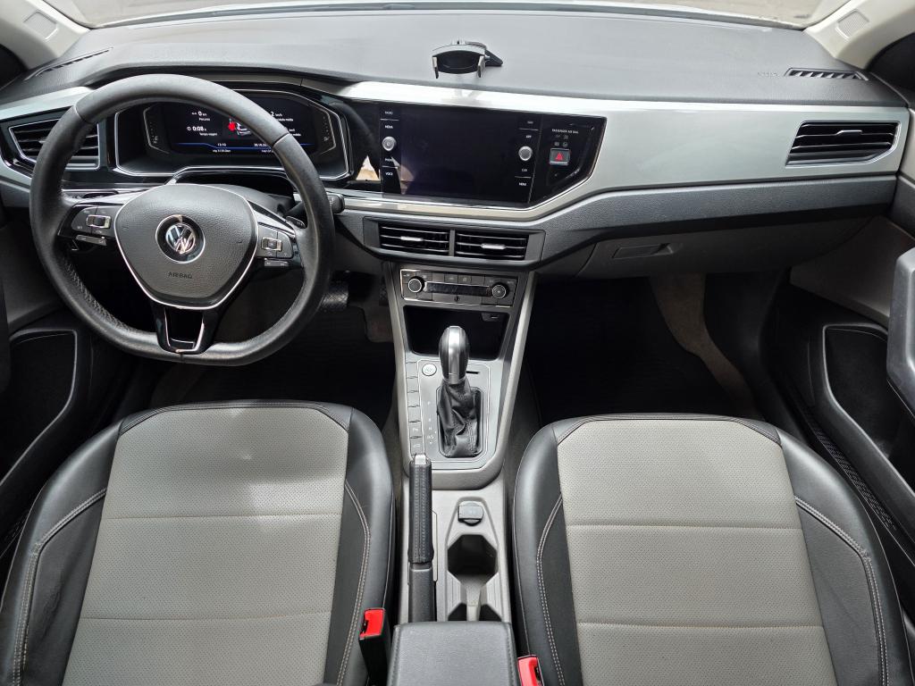 VOLKSWAGEN Polo Hatch - Foto