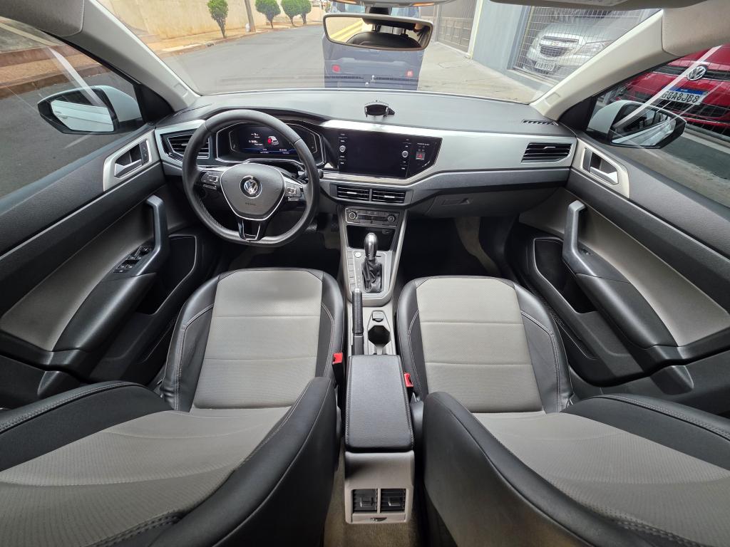 VOLKSWAGEN Polo Hatch - Foto