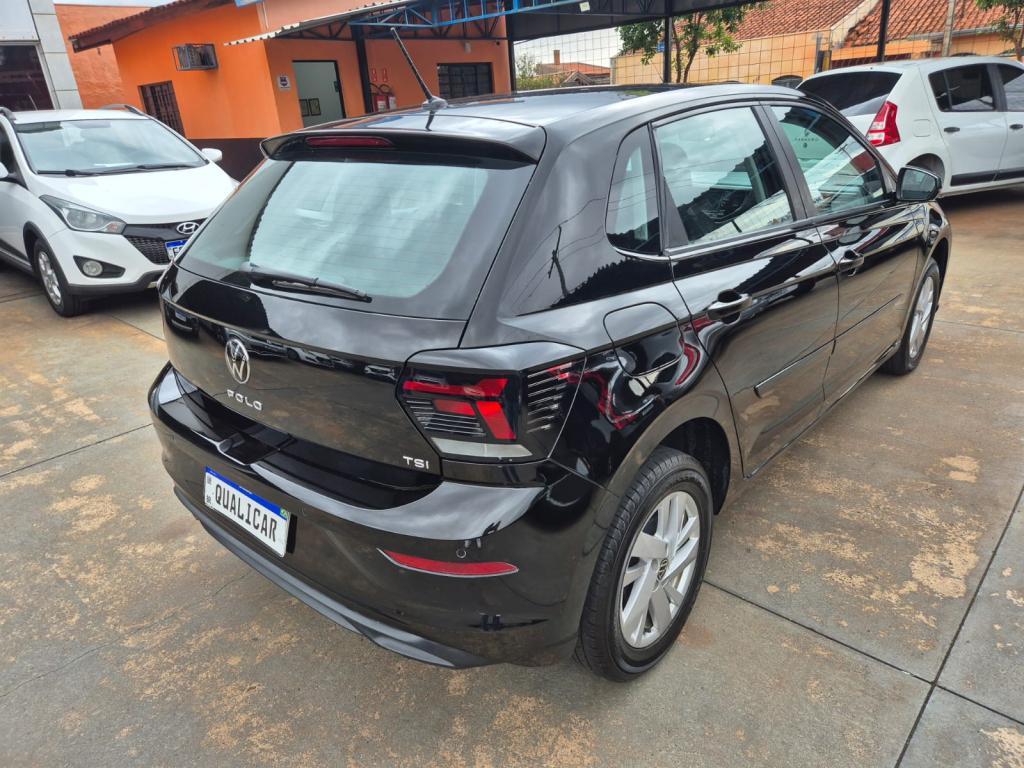 VOLKSWAGEN Polo Hatch - Foto