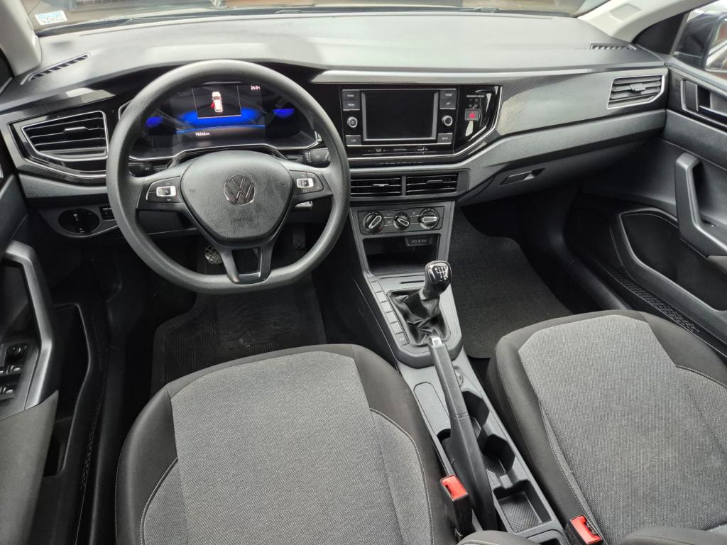 VOLKSWAGEN Polo Hatch - Foto