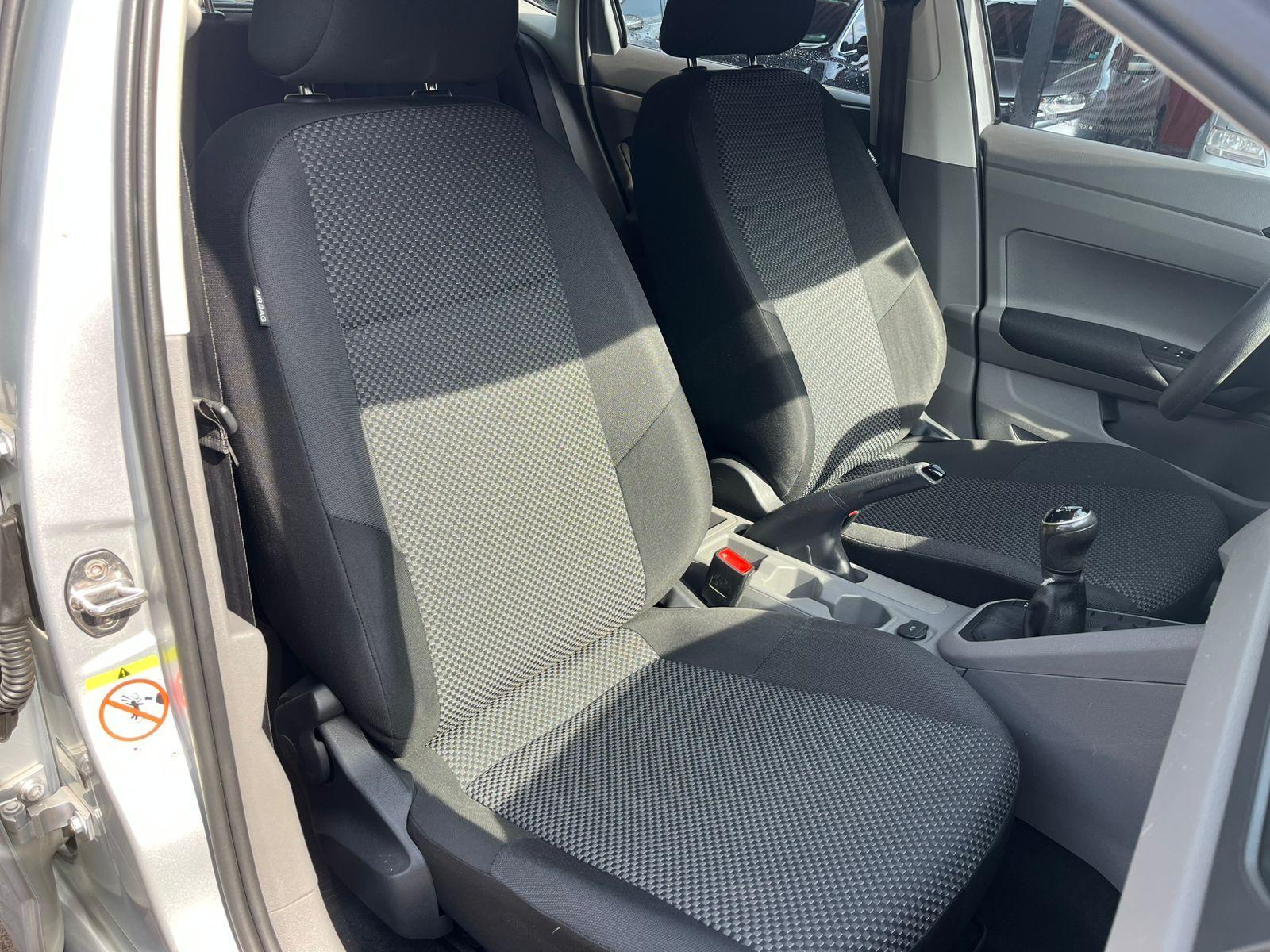 VOLKSWAGEN Polo Hatch - Foto