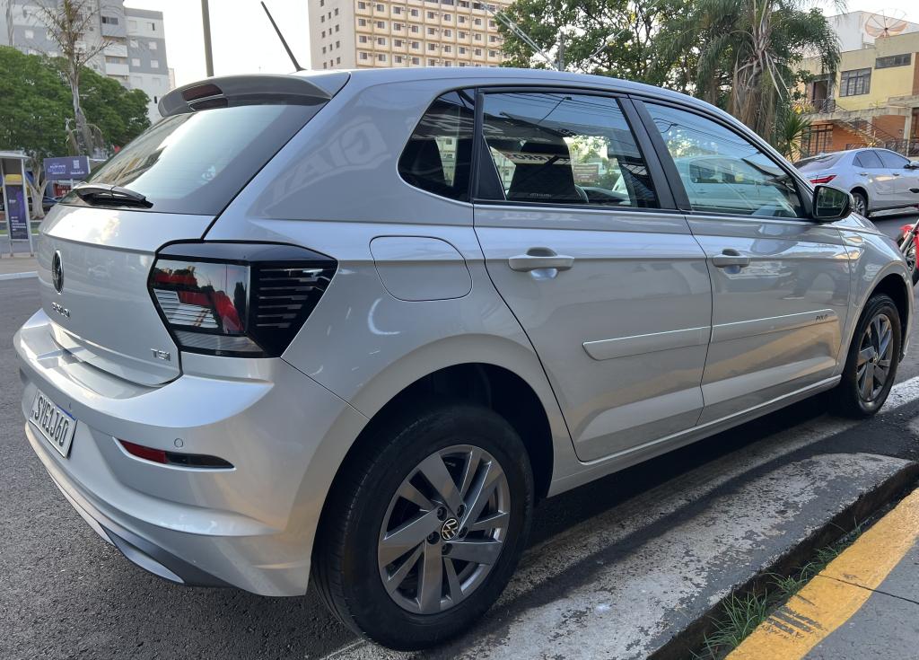 VOLKSWAGEN Polo Hatch - Foto