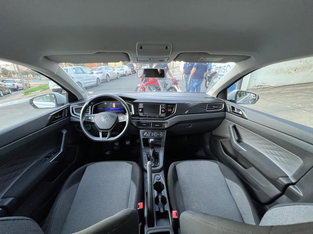 VOLKSWAGEN Polo Hatch - Foto