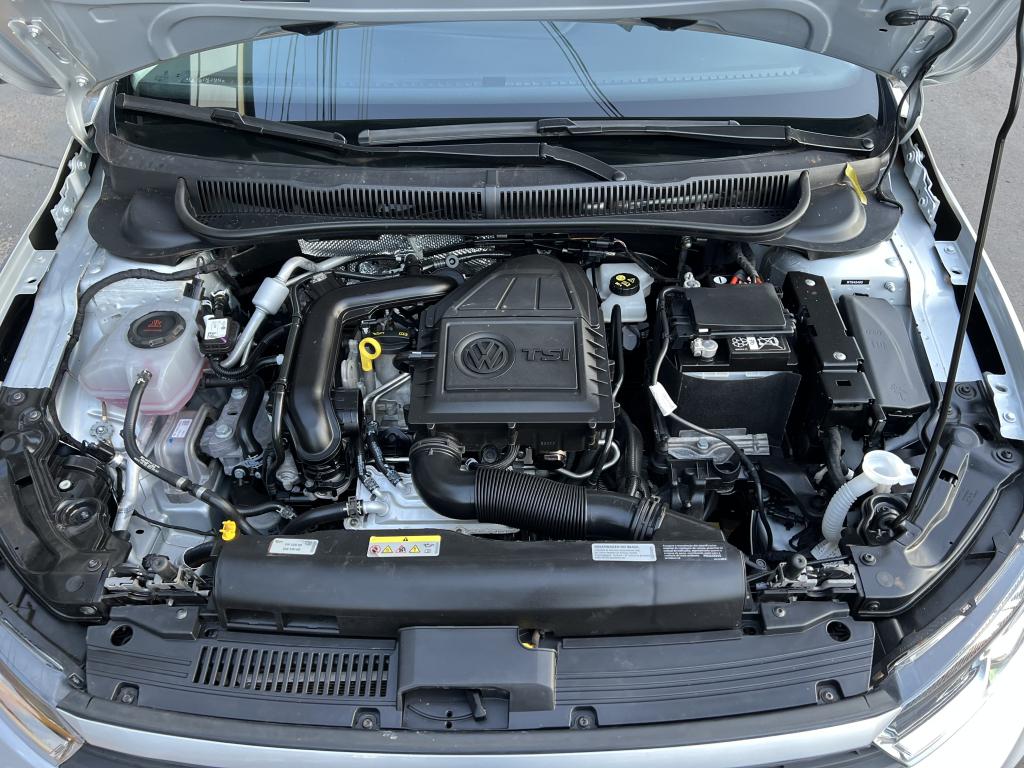 VOLKSWAGEN Polo Hatch - Foto