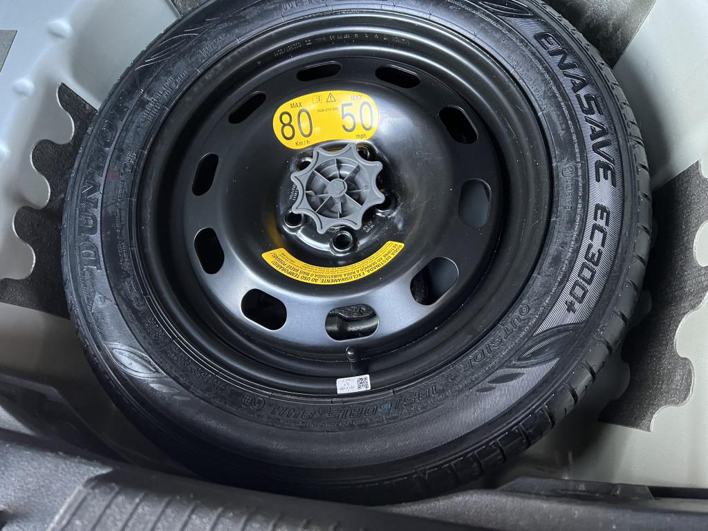 VOLKSWAGEN Polo Hatch - Foto