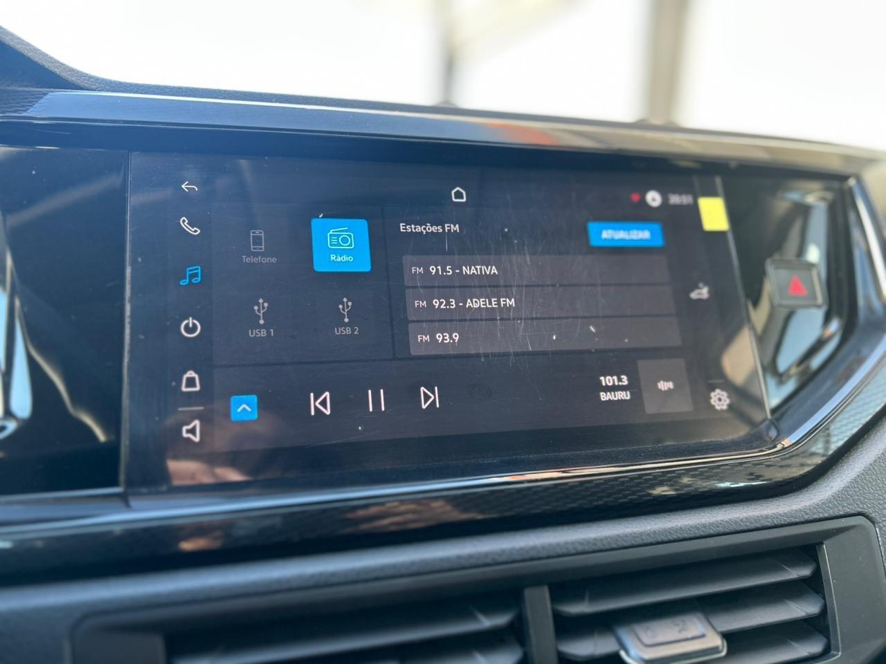 VOLKSWAGEN Polo Hatch - Foto