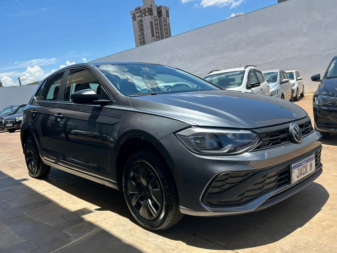 VOLKSWAGEN Polo Hatch - Foto