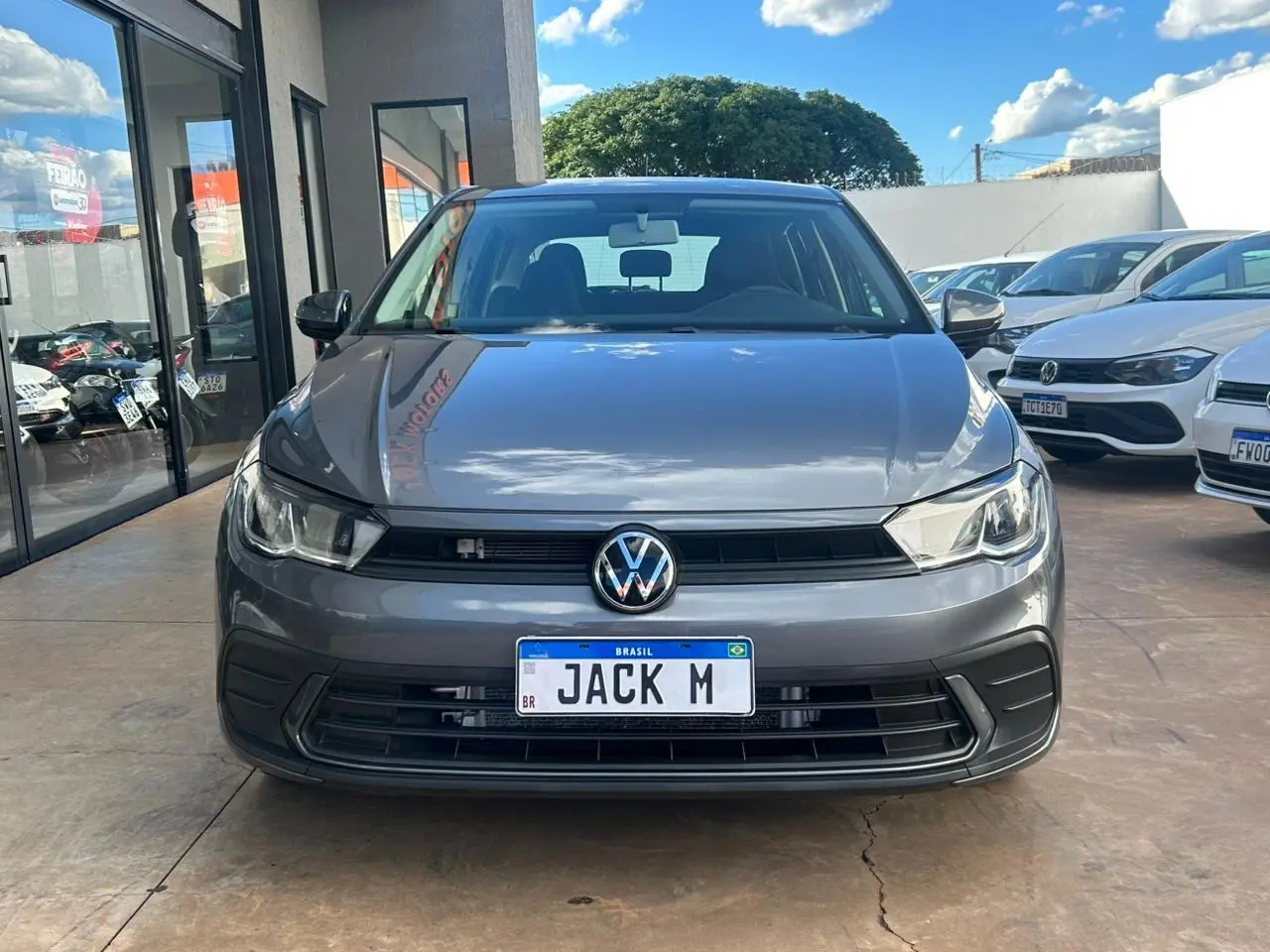 VOLKSWAGEN Polo Hatch - Foto