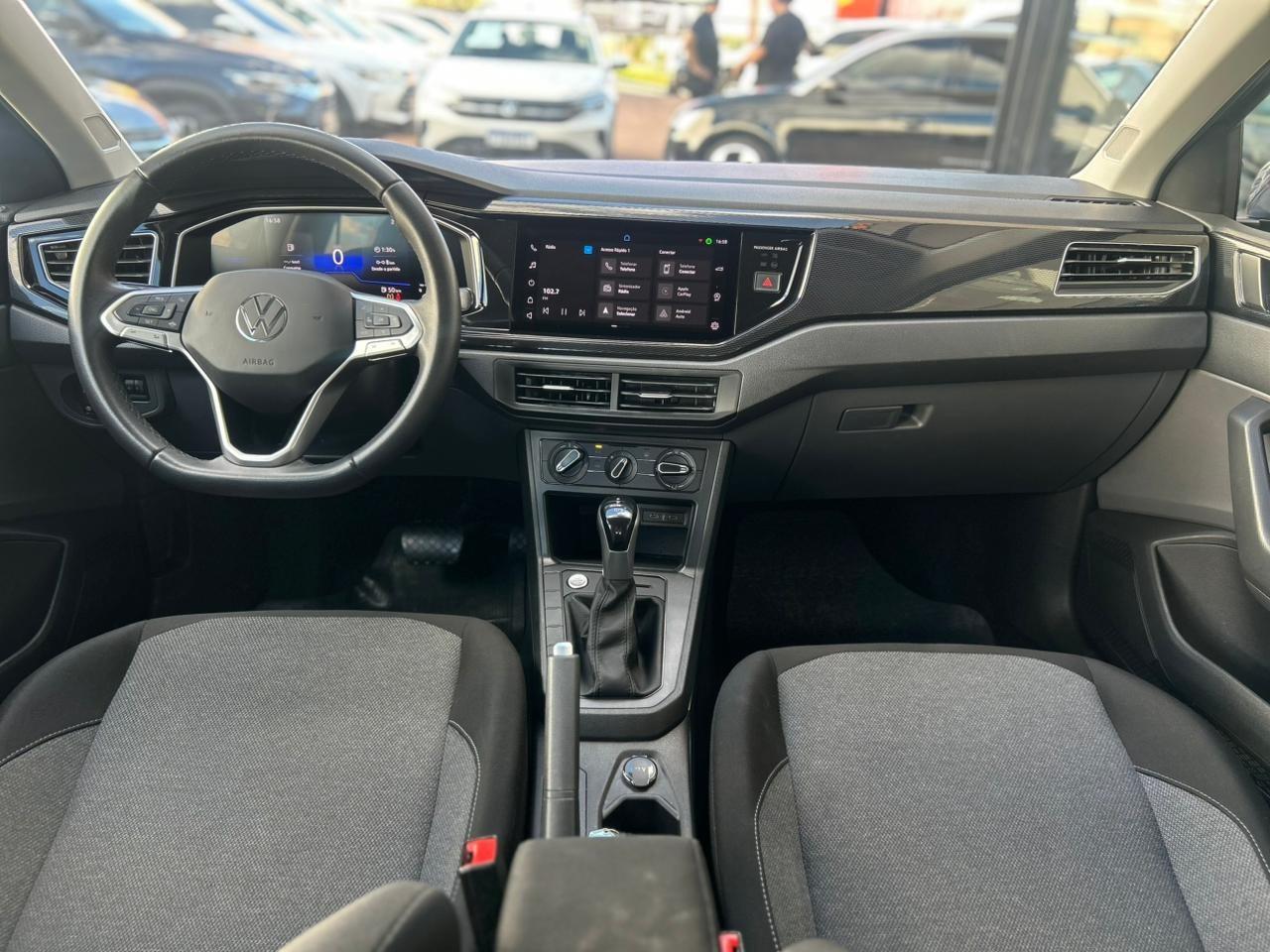 VOLKSWAGEN Polo Hatch - Foto