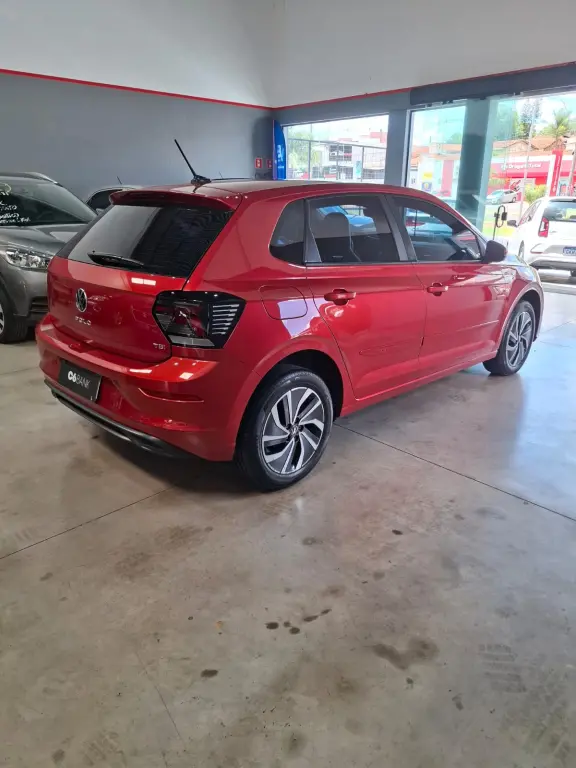VOLKSWAGEN Polo Hatch - Foto